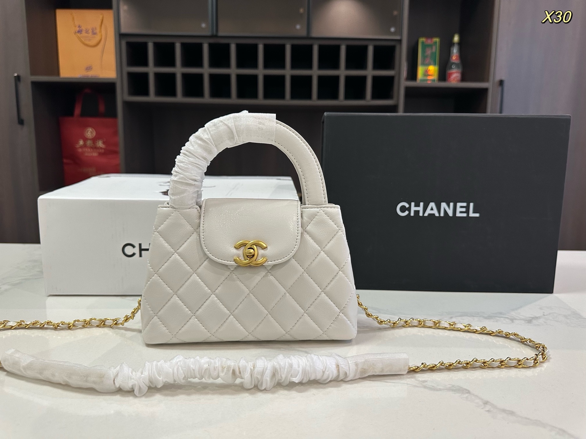 シャネル(Chanel)  23K kelly チェーン バッグ  19cm