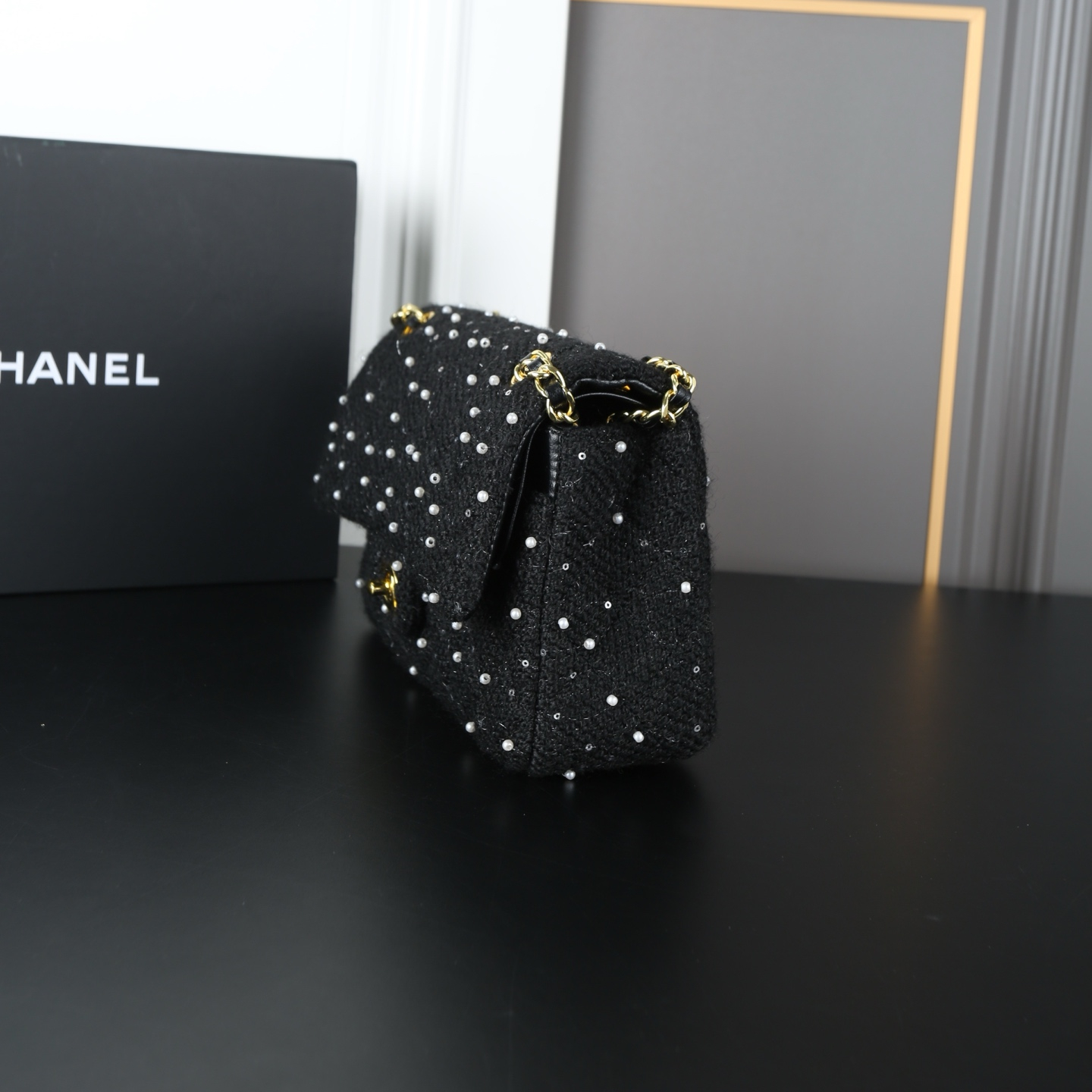 シャネル(Chanel)  Classic Flap CF チェーン バッグ  26X17cm