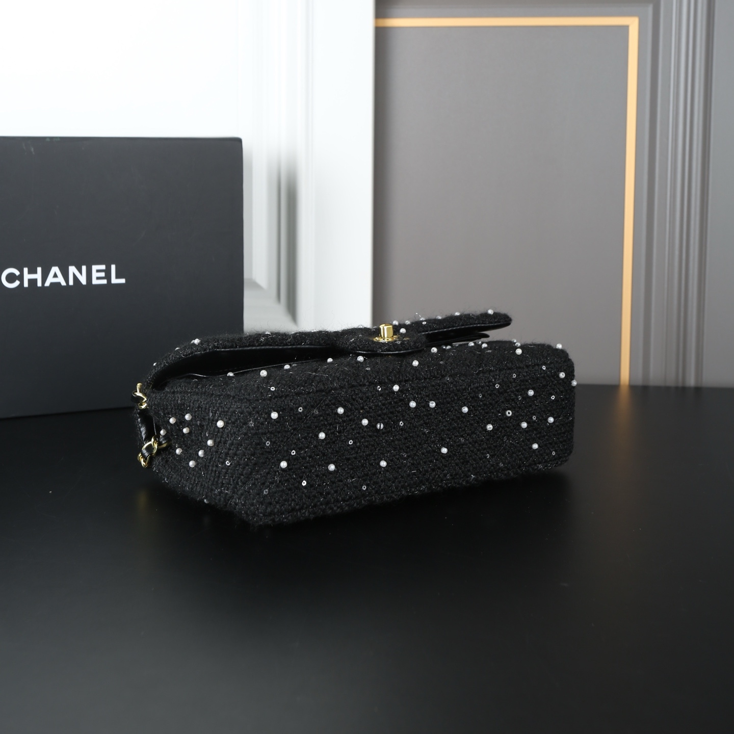 シャネル(Chanel)  Classic Flap CF チェーン バッグ  26X17cm
