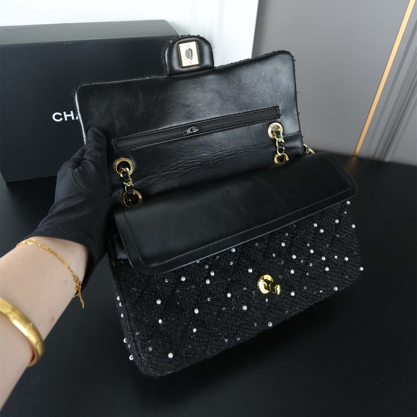 シャネル(Chanel)  Classic Flap CF チェーン バッグ  26X17cm
