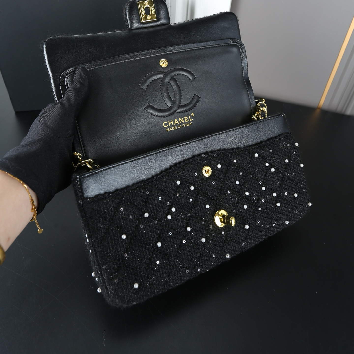 シャネル(Chanel)  Classic Flap CF チェーン バッグ  26X17cm
