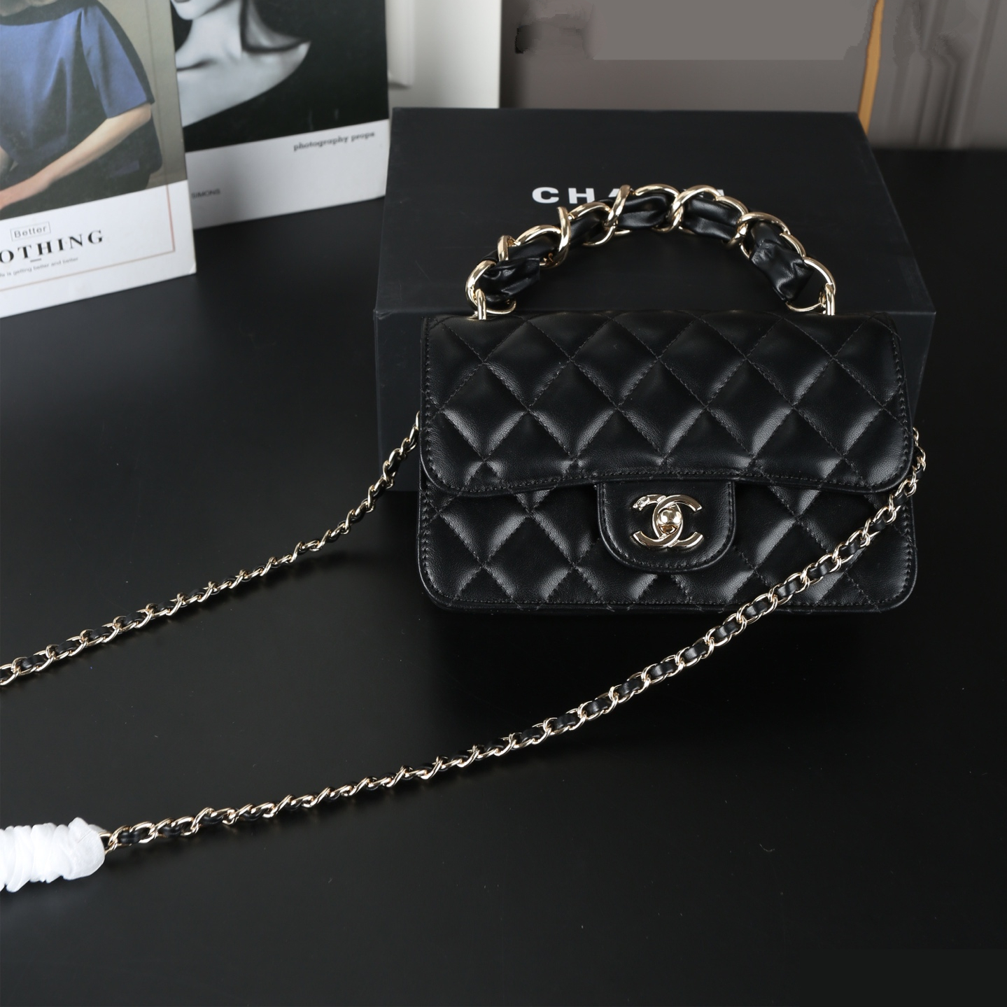 シャネル(Chanel)  25B ハンドル バッグ  20X13cm