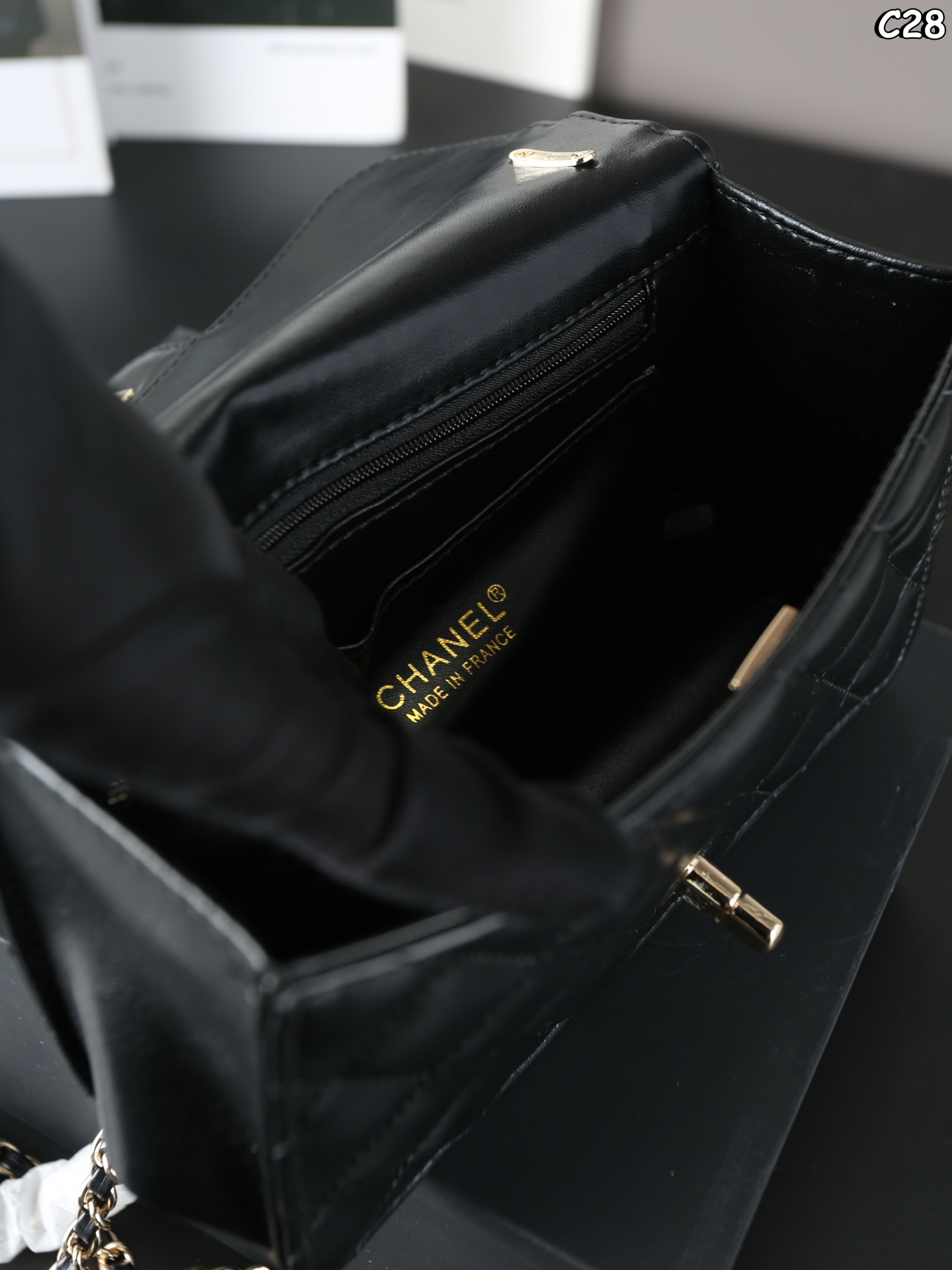 シャネル(Chanel)  25B ハンドル バッグ  20X13cm