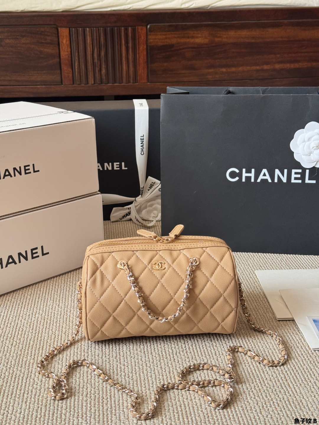 シャネル(Chanel)  新作 25P バッグ  19x12cm