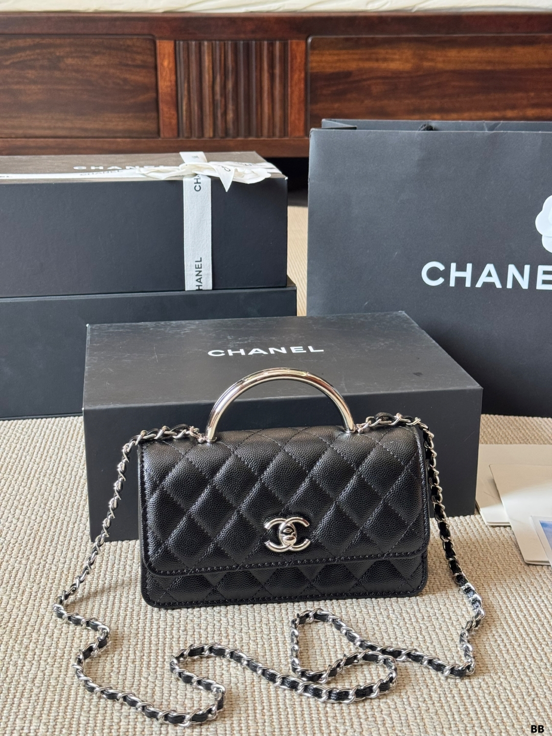 シャネル(Chanel)  新作 25P バッグ  19x12cm