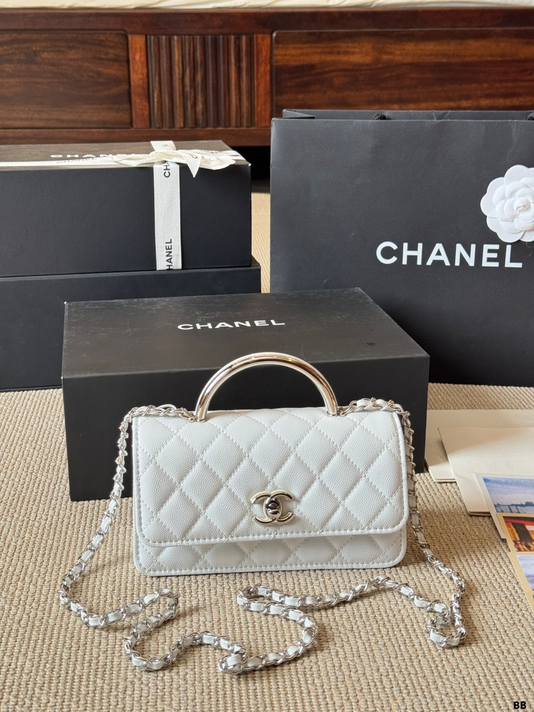 シャネル(Chanel)  新作 25P バッグ  19x12cm