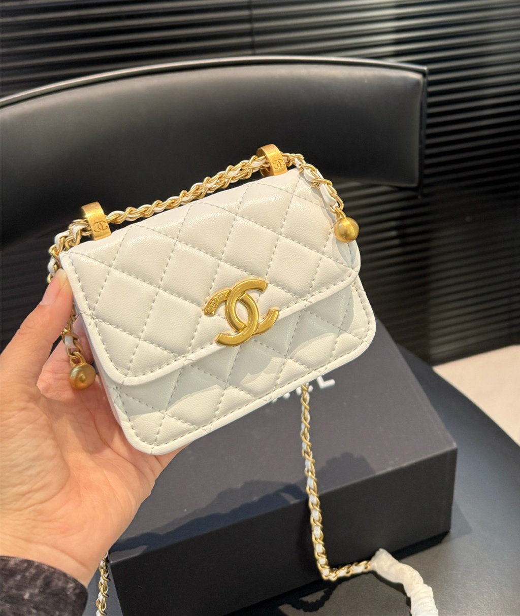 シャネル(Chanel)  新作 25C チェーン ミニ 財布  12.5X9.5cm