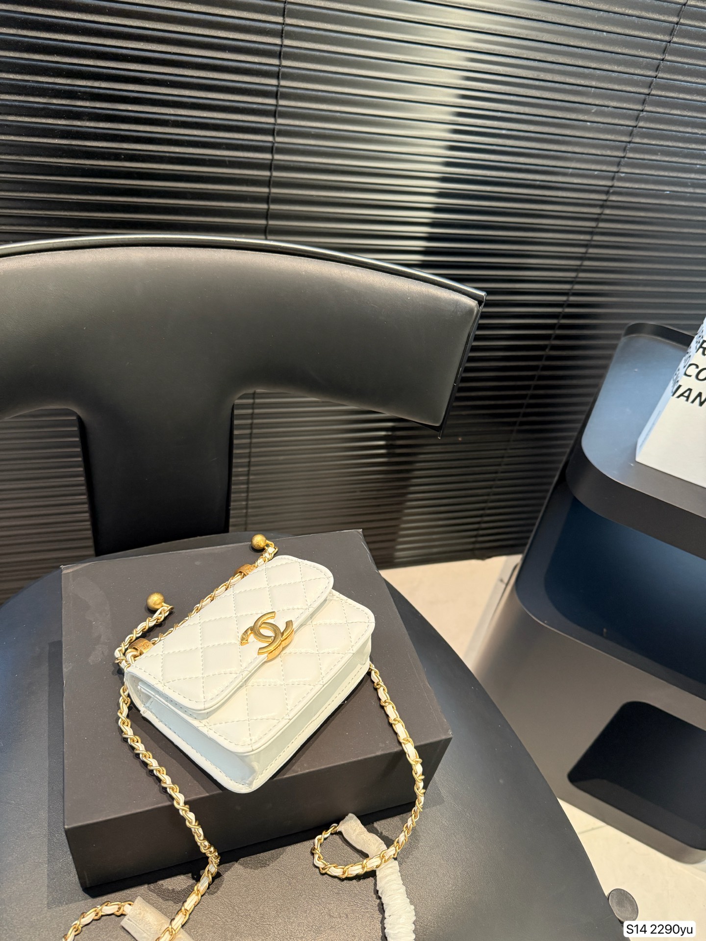 シャネル(Chanel)  新作 25C チェーン ミニ 財布  12.5X9.5cm