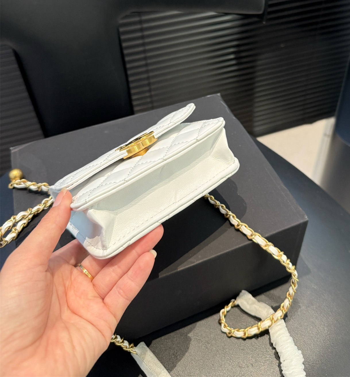 シャネル(Chanel)  新作 25C チェーン ミニ 財布  12.5X9.5cm