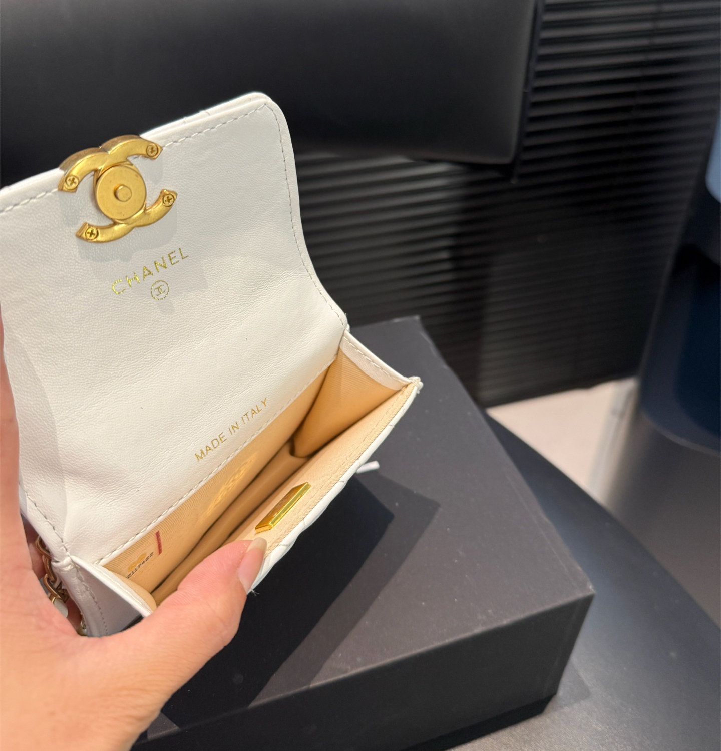 シャネル(Chanel)  新作 25C チェーン ミニ 財布  12.5X9.5cm