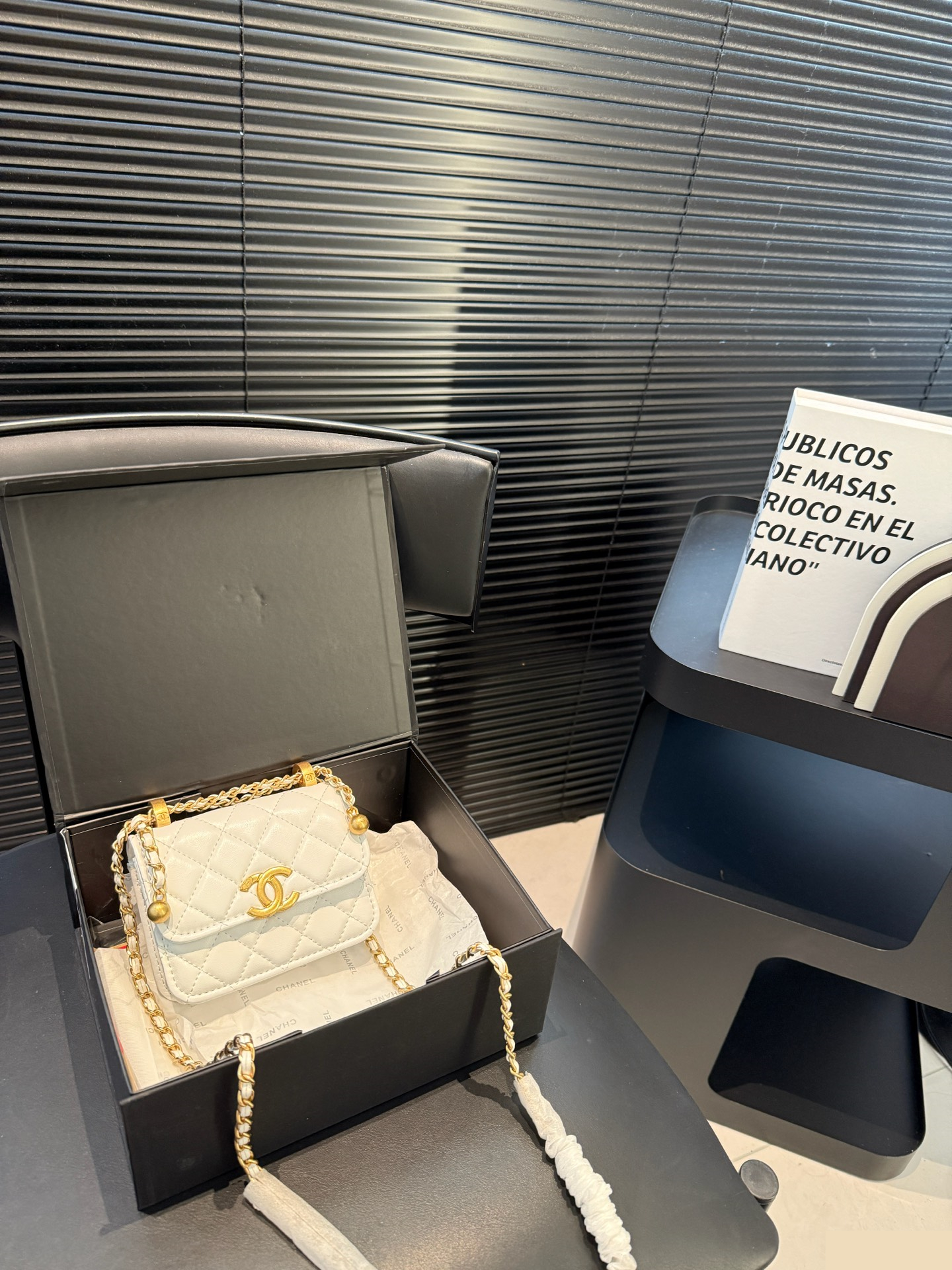 シャネル(Chanel)  新作 25C チェーン ミニ 財布  12.5X9.5cm