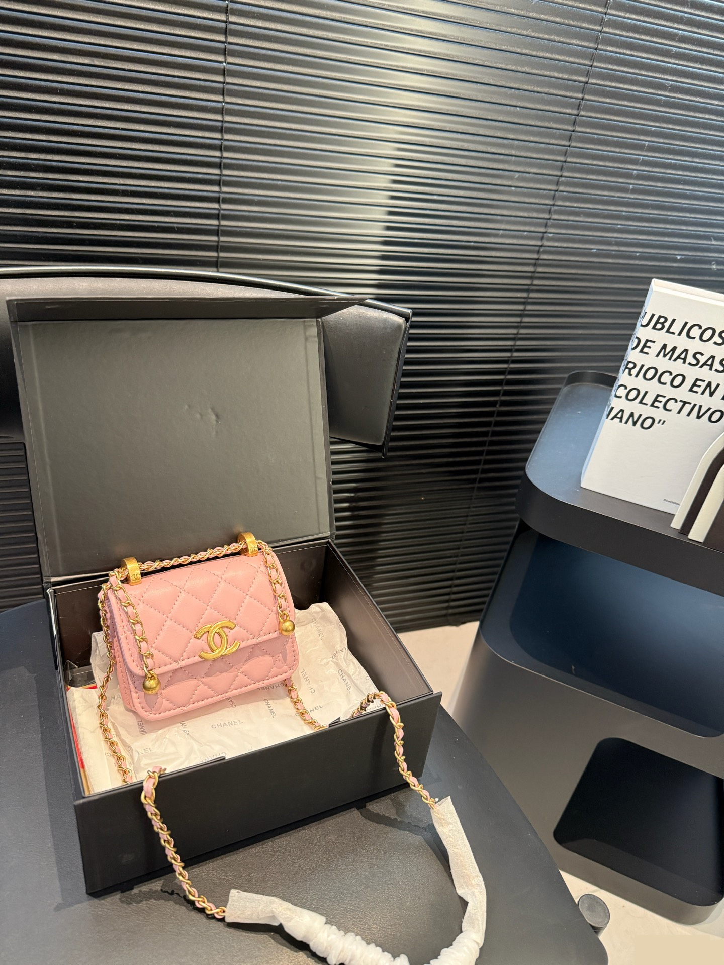 シャネル(Chanel)  新作 25C チェーン ミニ 財布  12.5X9.5cm