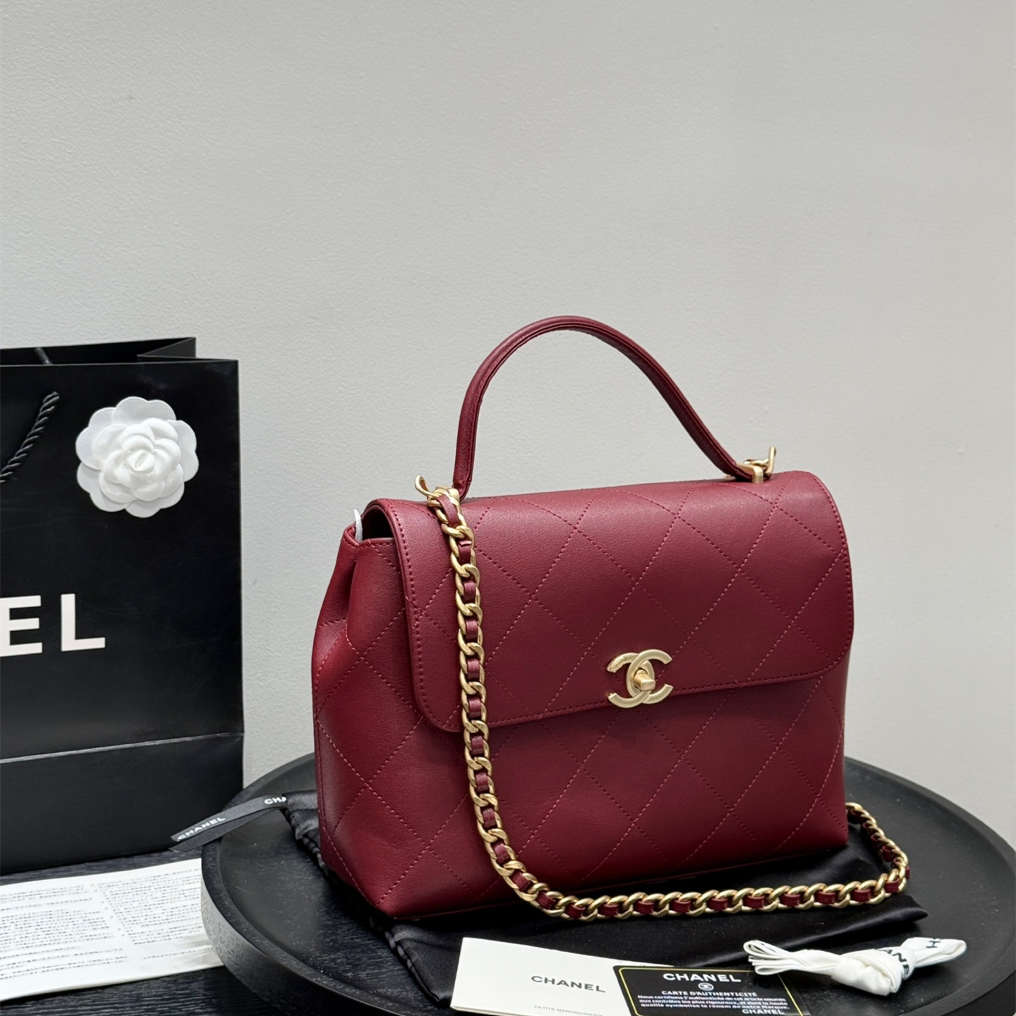 シャネル(Chanel)  25S 新作 バッグ  28X22cm