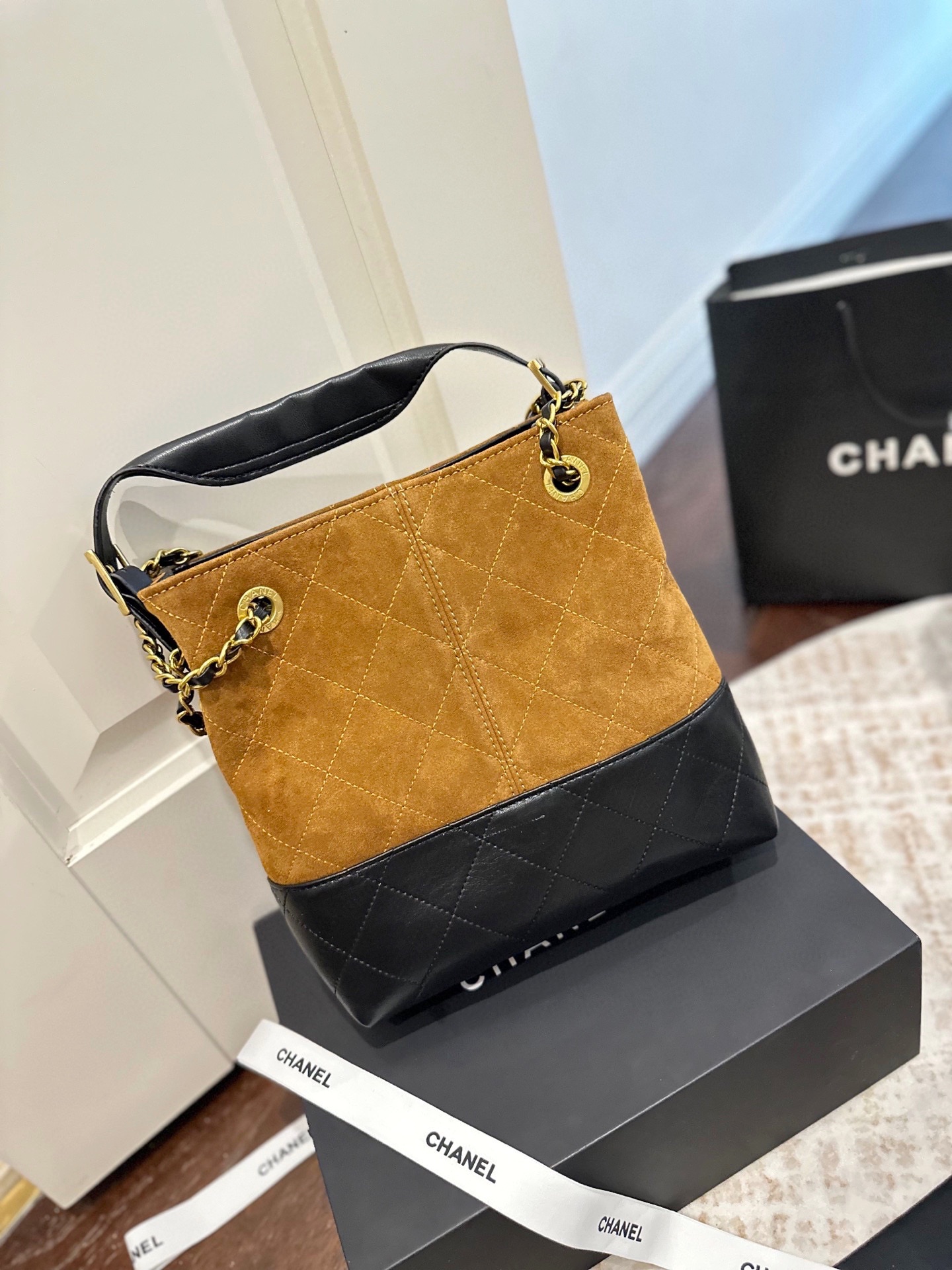 シャネル(Chanel) 新作 25B バッグ 24cm