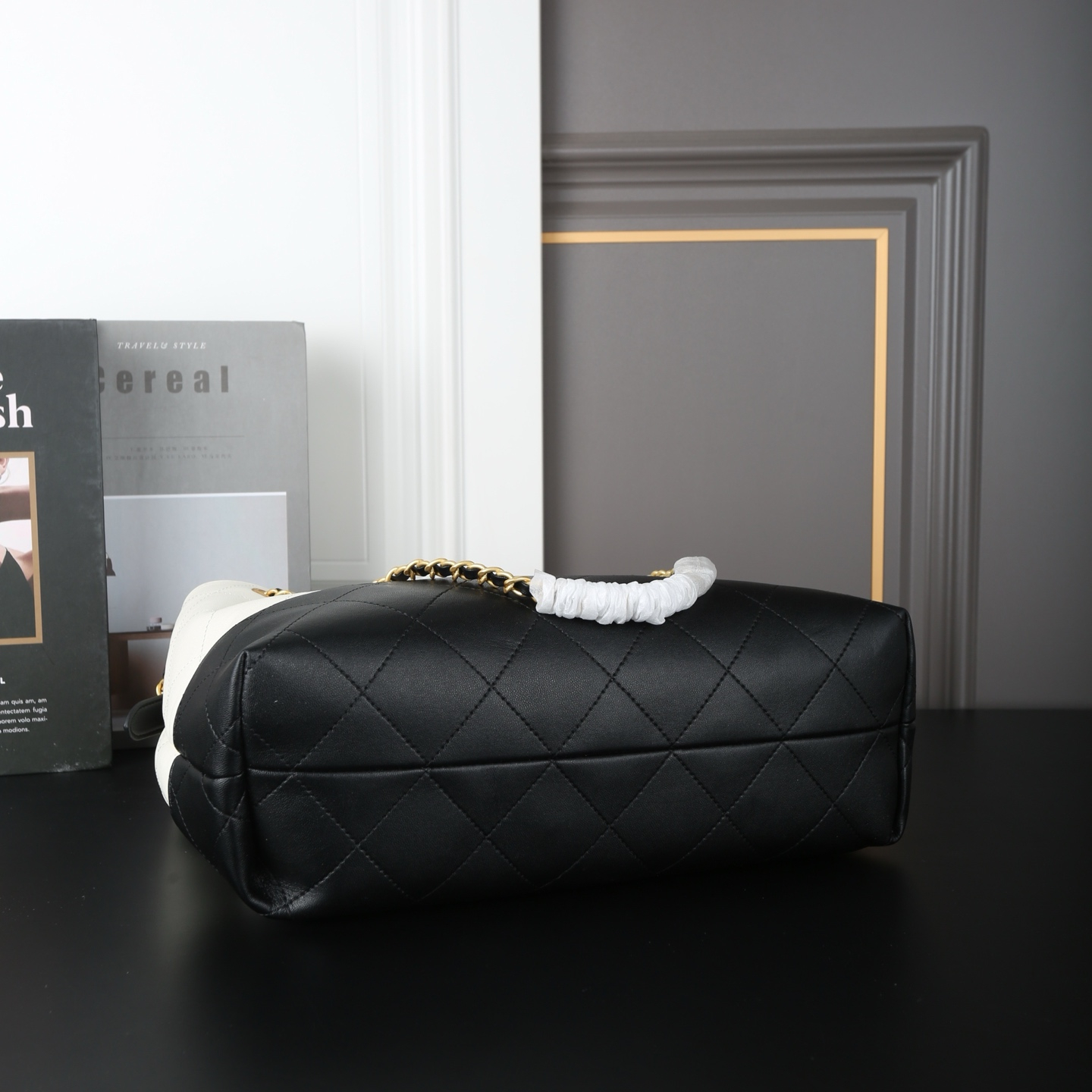 シャネル(Chanel) 新作 25A HOBO ハンドル バッグ 33X23cm