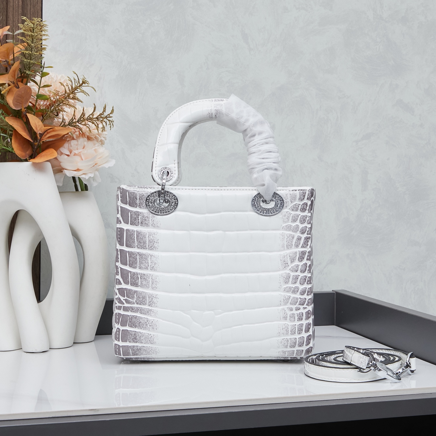 ディオール(Dior) レディース ダイアナ妃のバッグ クロコ 20x18x9cm