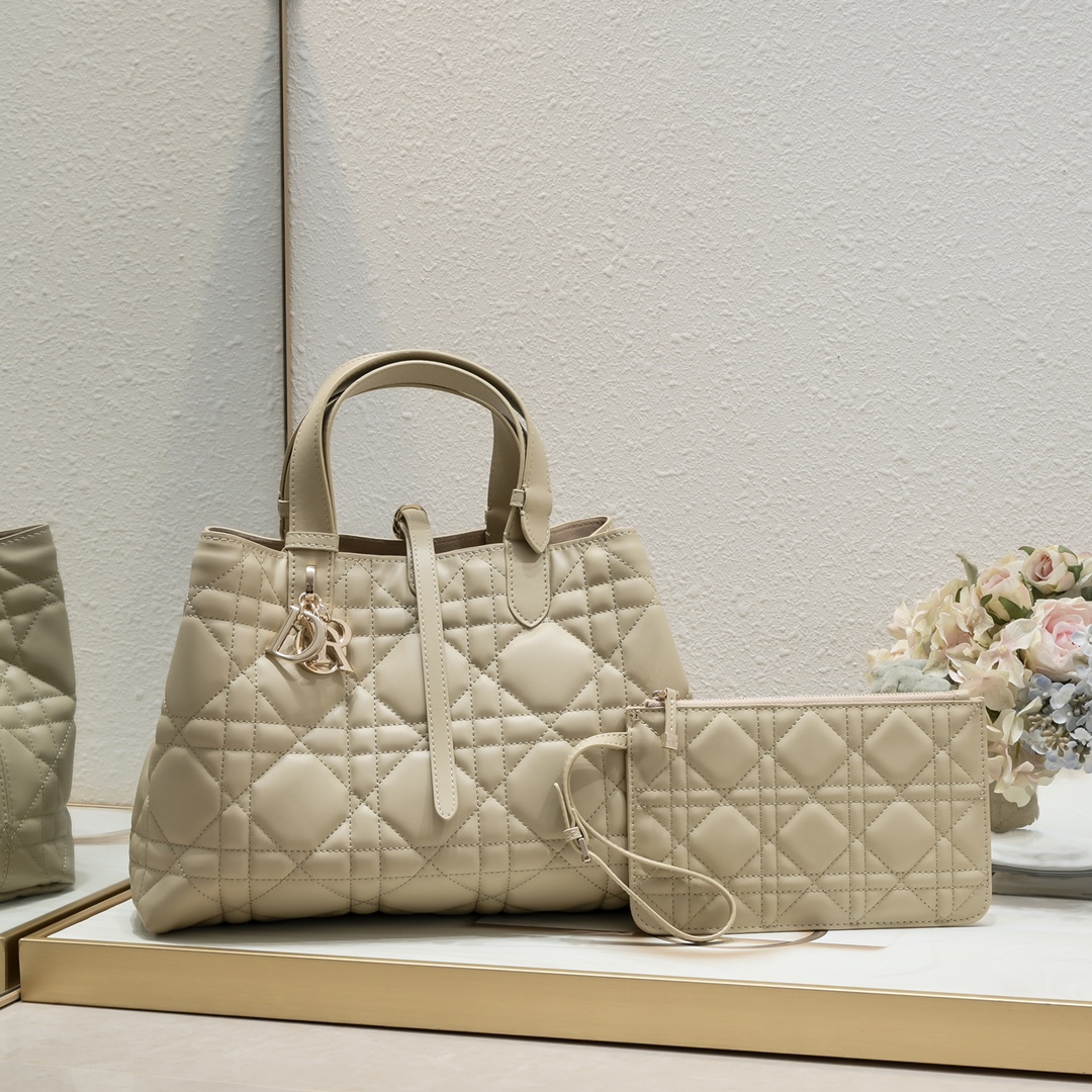 ディオール(Dior) Toujours  バッグ  23x15x15cm or 28.5x19x21cm