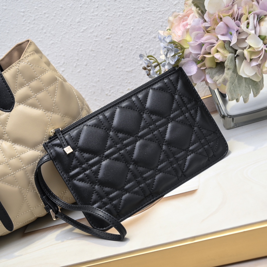 ディオール(Dior) Toujours  バッグ  23x15x15cm or 28.5x19x21cm