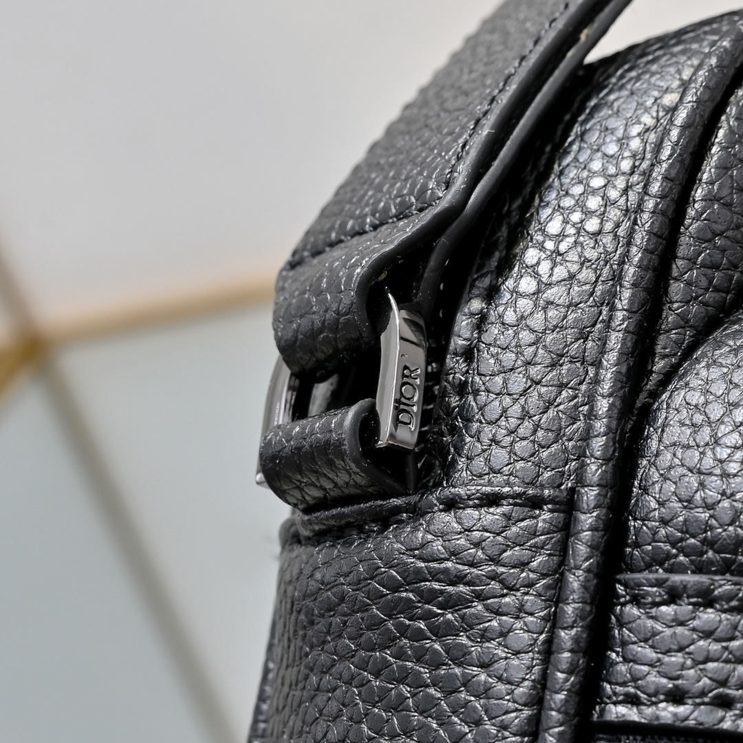 ディオール(Dior) Rider 2.0 バッグ  ショルダー 18.5×13.5×7cm