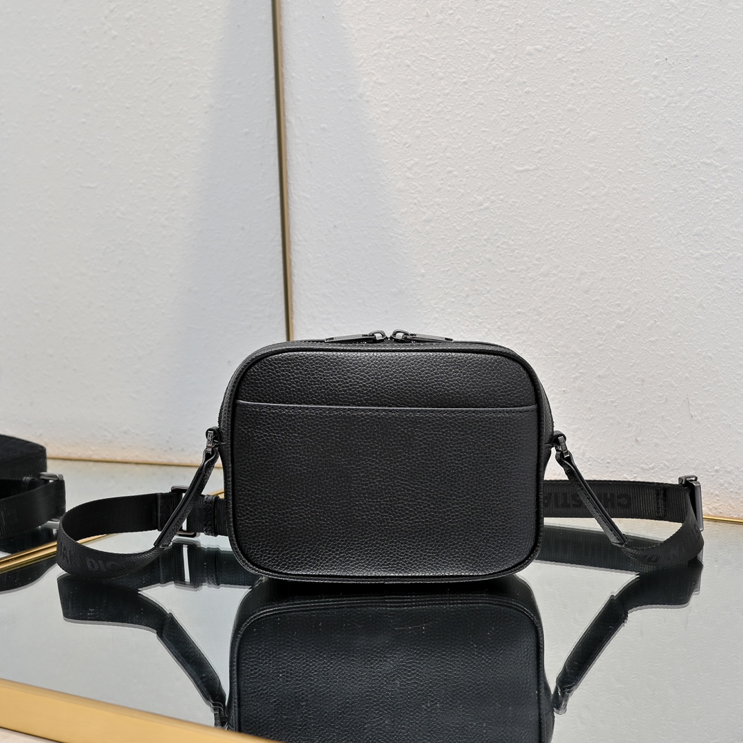 ディオール(Dior) Rider 2.0 バッグ  ショルダー 18.5×13.5×7cm