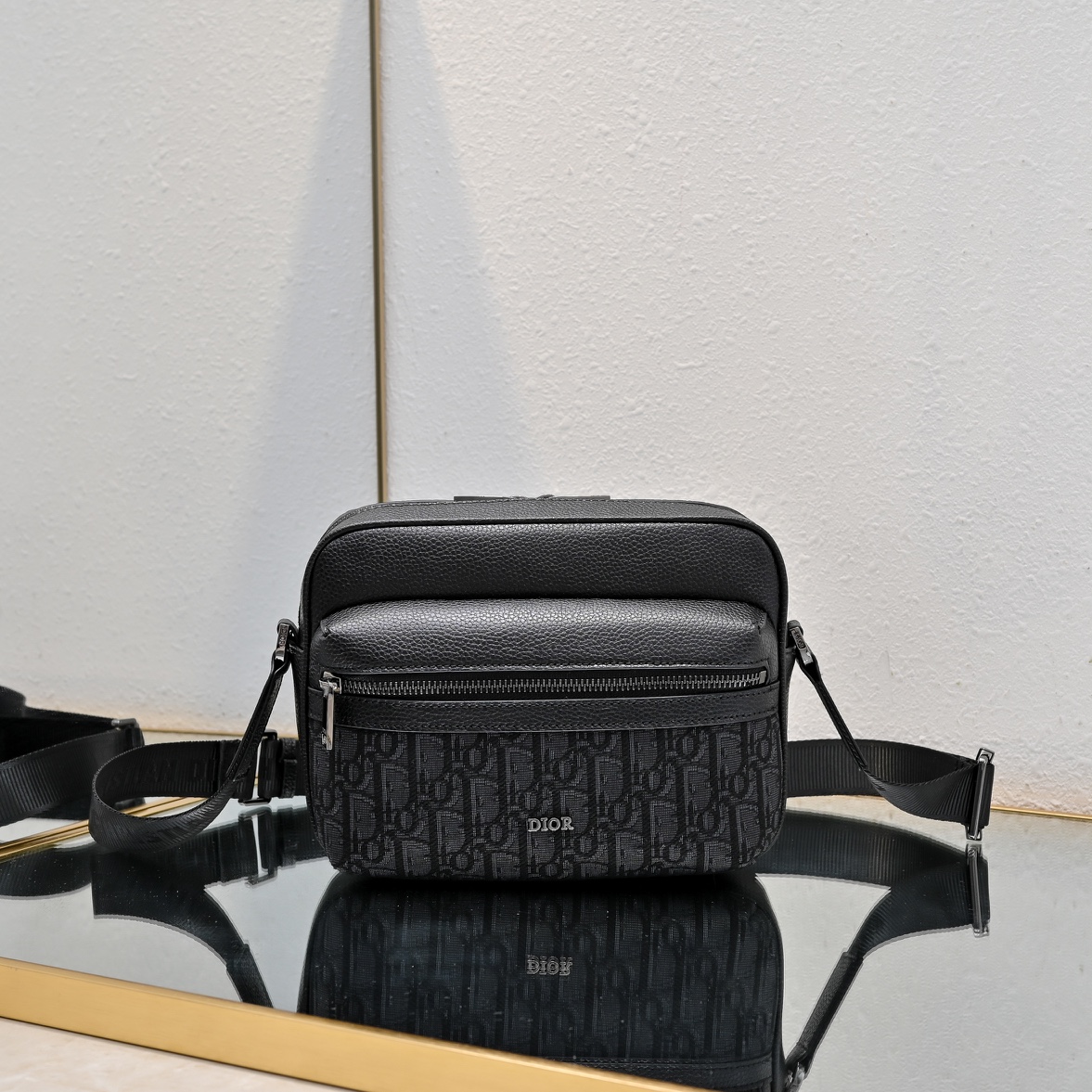 ディオール(Dior) Rider 2.0 バッグ  ショルダー 23 x 17 x 7.5cm