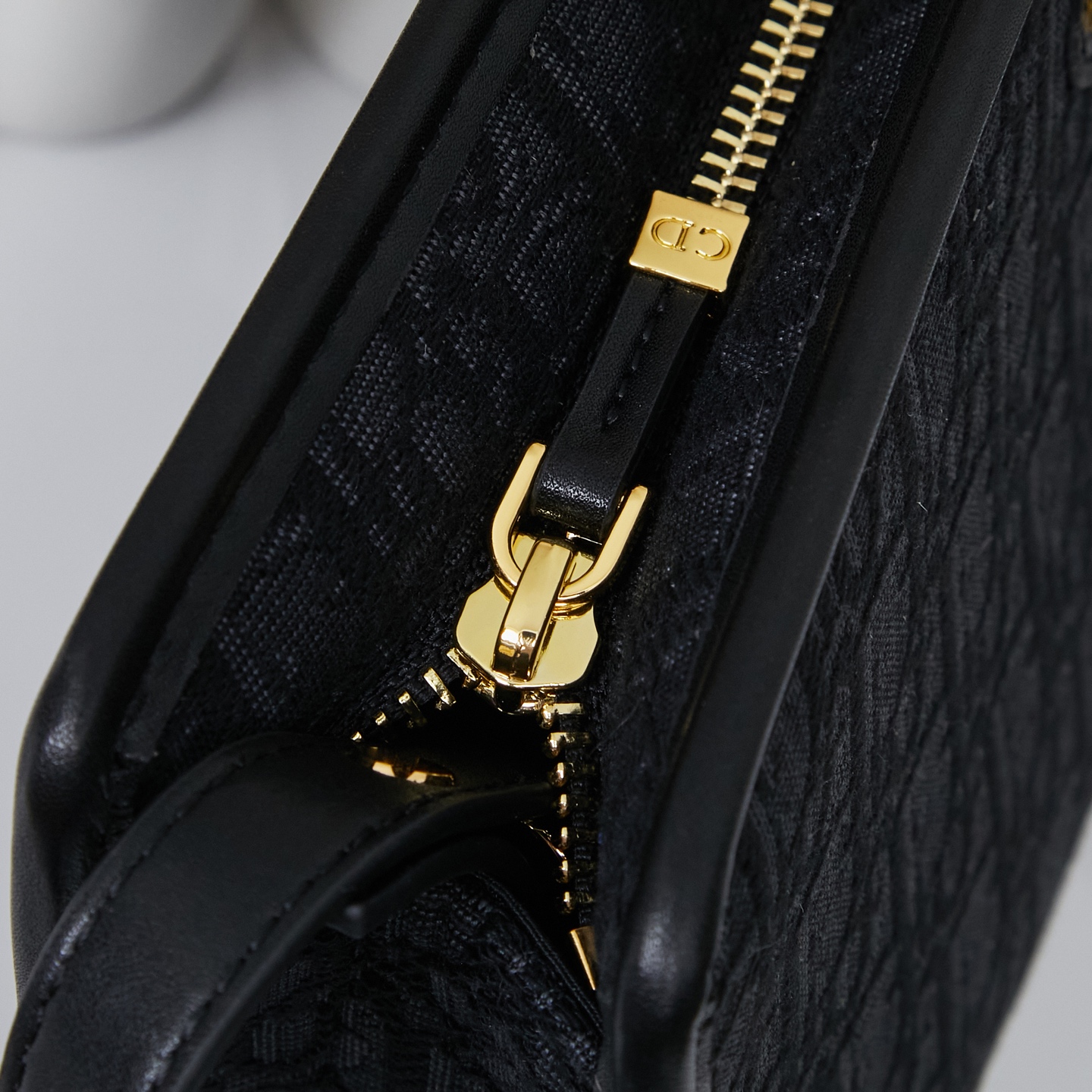 ディオール(Dior) MONTAIGNE POUCH バッグ  ショルダー 27 x 20 x 6cm