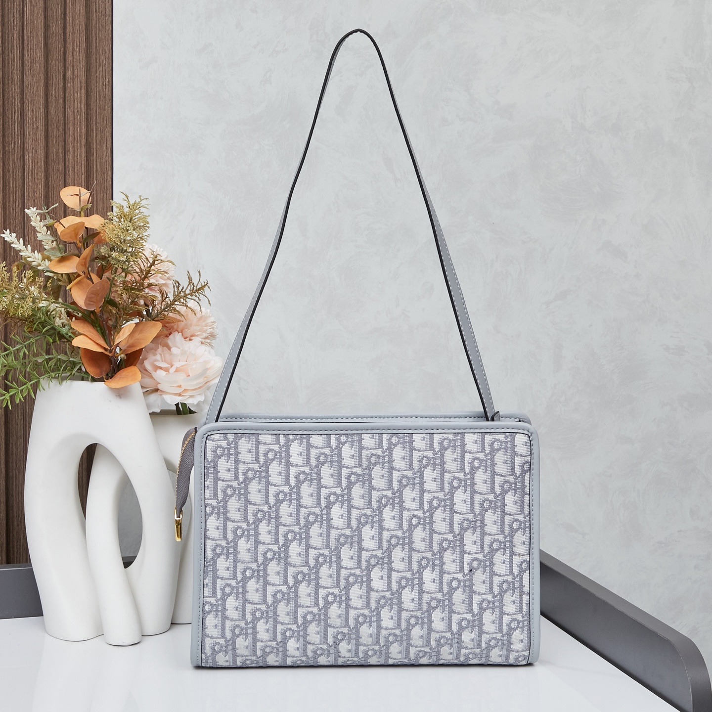 ディオール(Dior) MONTAIGNE POUCH バッグ  ショルダー 27 x 20 x 6cm