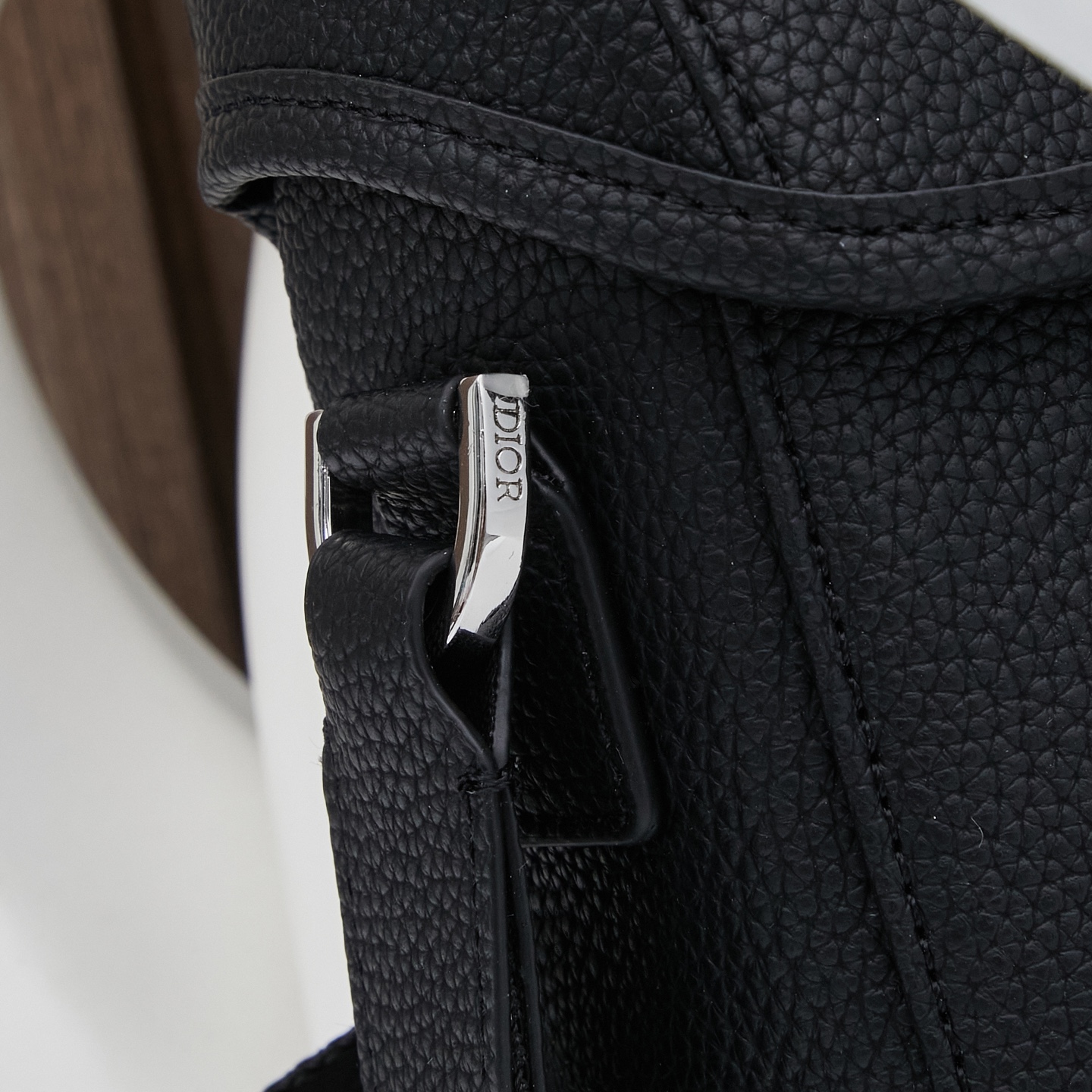ディオール(Dior)新作 斜 めがけ バッグ  13 x 19 x 7cm