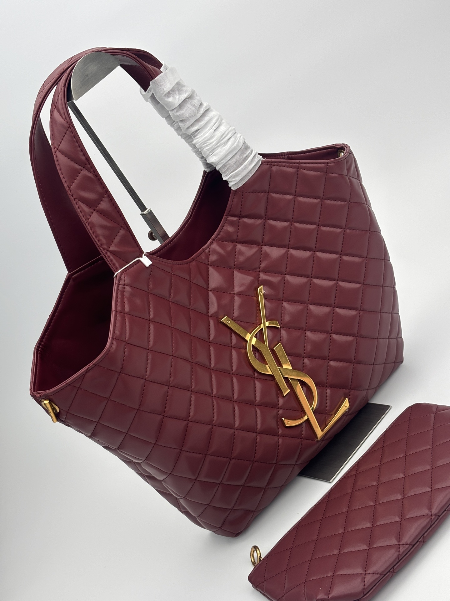 サンローラン(YSL) 新作 𝗜𝗖𝗔𝗥𝗘 バッグ 50 代 34-52x36x8cm