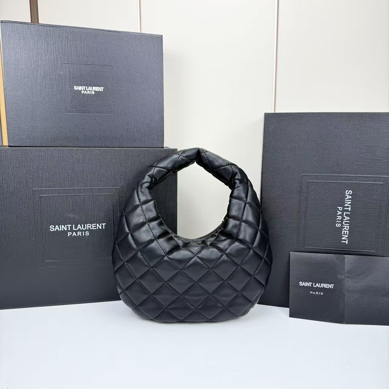サンローラン(YSL) ICARINO バッグ  17X13X3cm