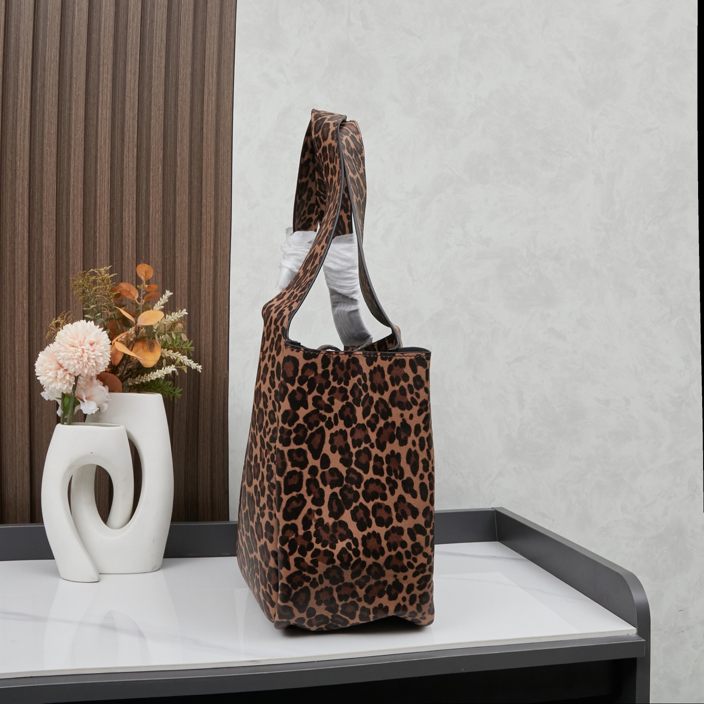 サンローラン(YSL) 新作 Le 5à7 Bea バッグ 38x27x13cm