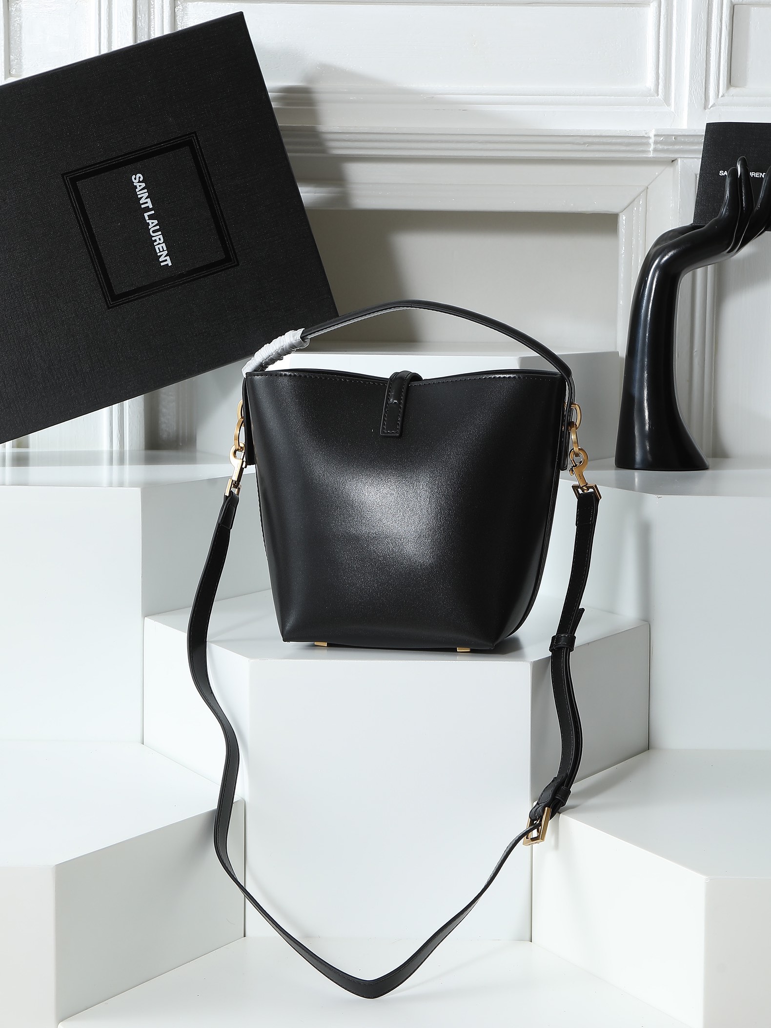 サンローラン(YSL) 人気 LE 37 バッグ 17×20×13cm