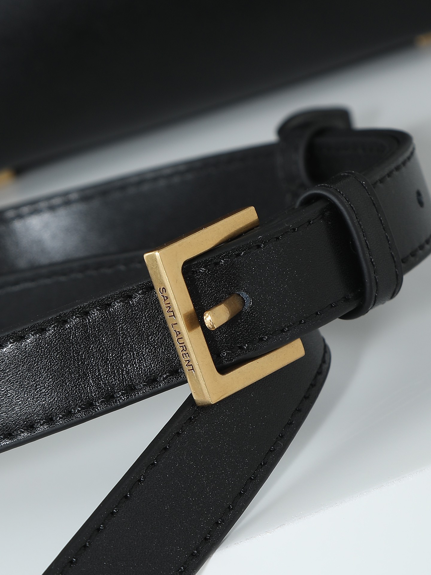 サンローラン(YSL) 人気 LE 37 バッグ 17×20×13cm