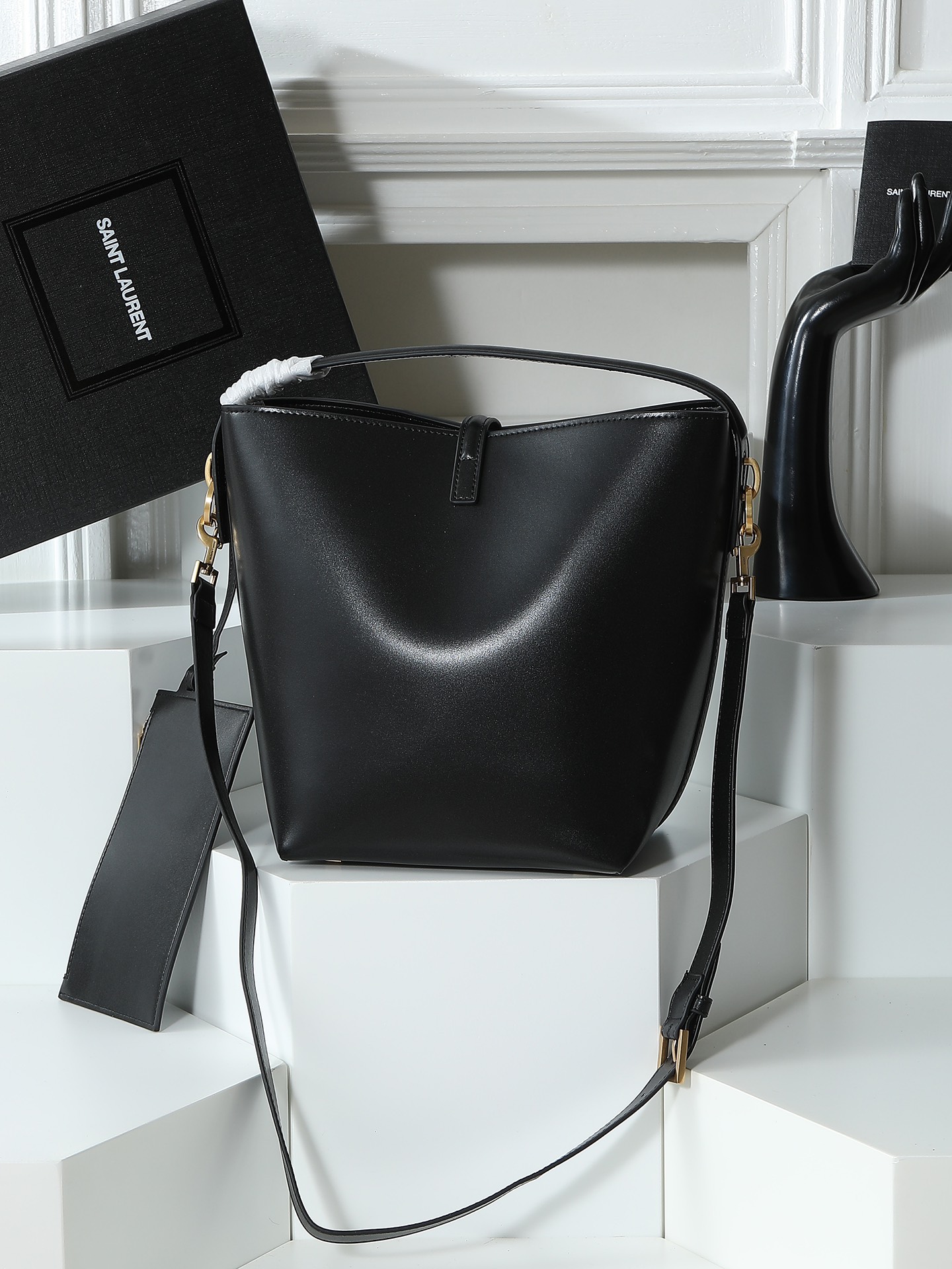 サンローラン(YSL) 新作 LE 5À7 バッグ 26×20×12cm