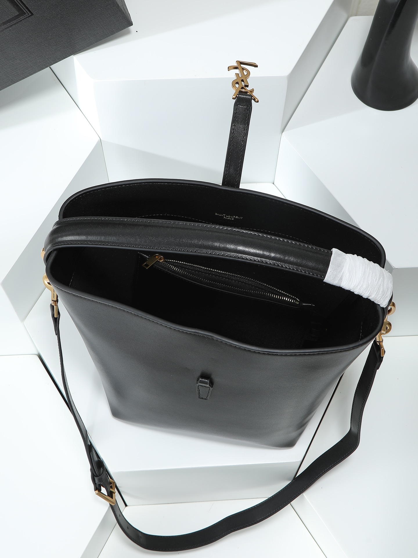サンローラン(YSL) 新作 LE 5À7 バッグ 26×20×12cm