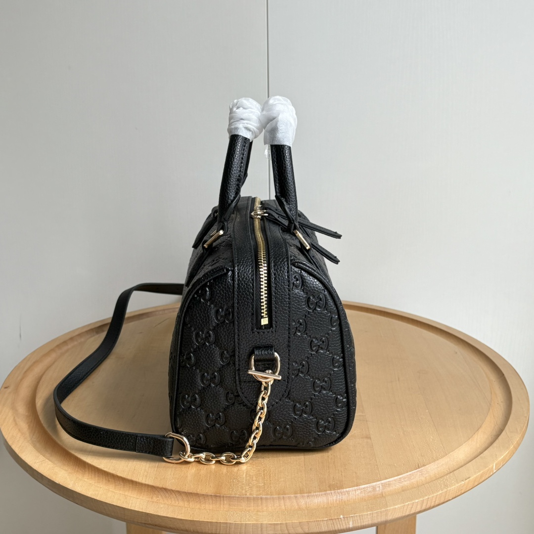 グッチ(GUCCI) GG  斜 めがけ バッグ 25.5X16X14cm