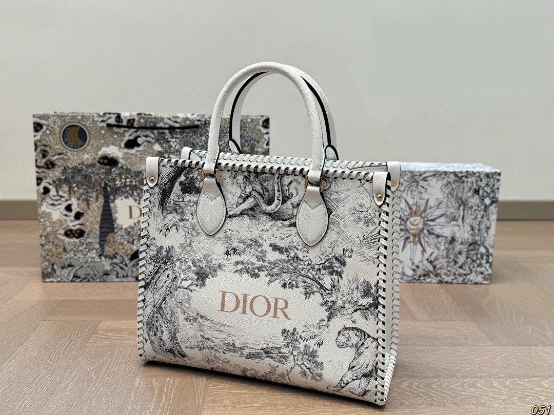 ディオール(Dior)  バッグ  32X28cm