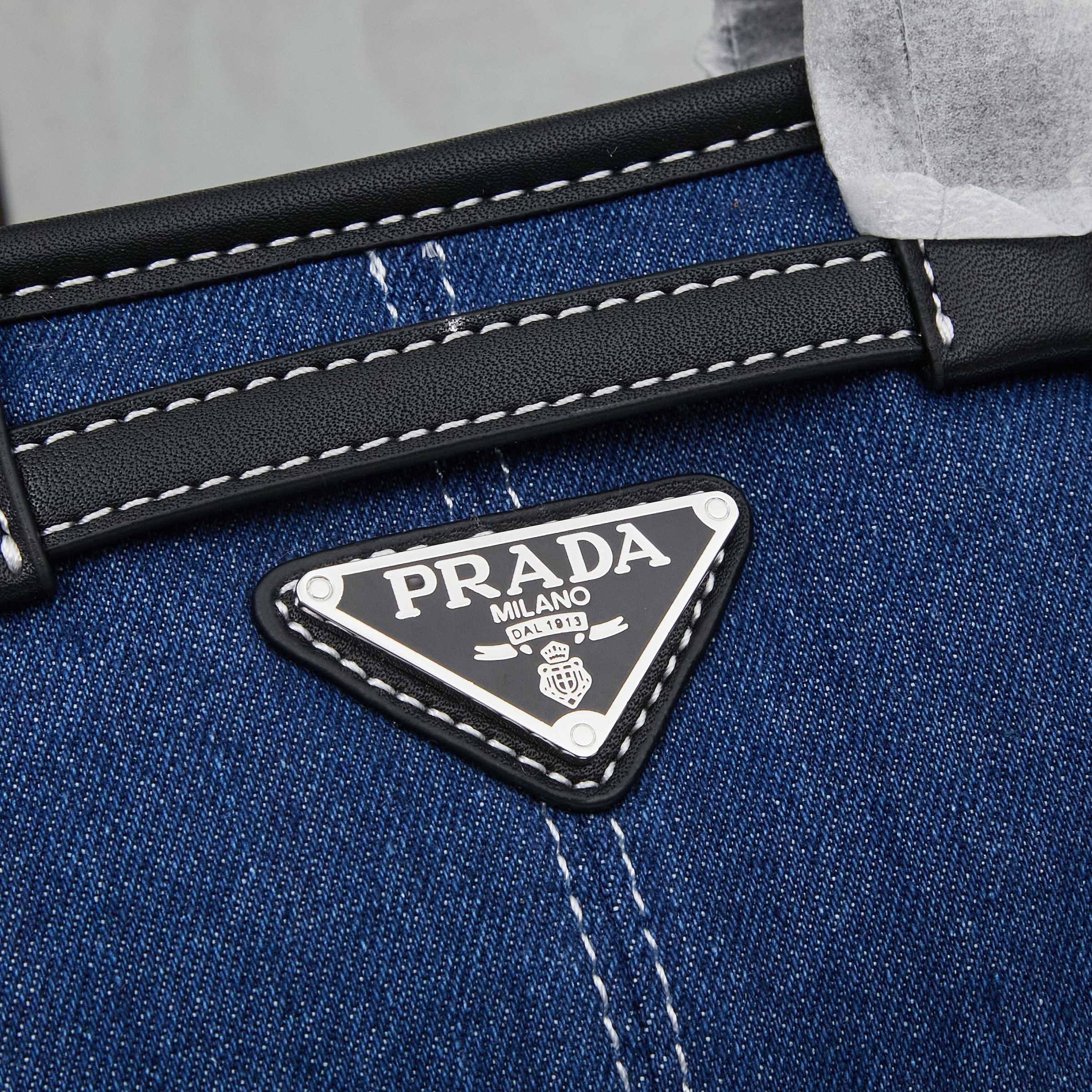 PRADA(プラダ) デニム  肩掛け バッグ 24x13x8cm