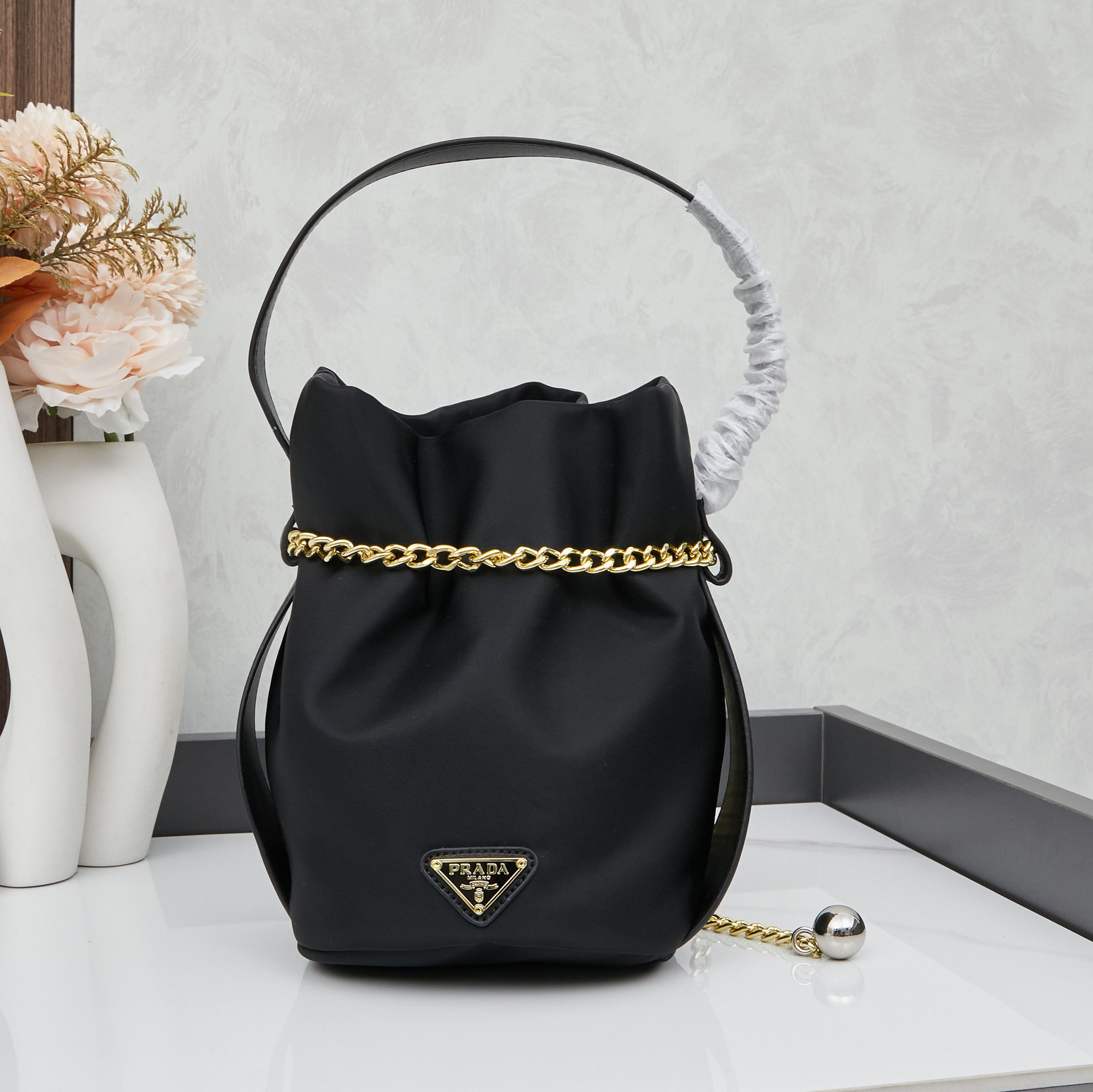 PRADA(プラダ)  ナイロン ミニトート バッグ 24x19x15cm