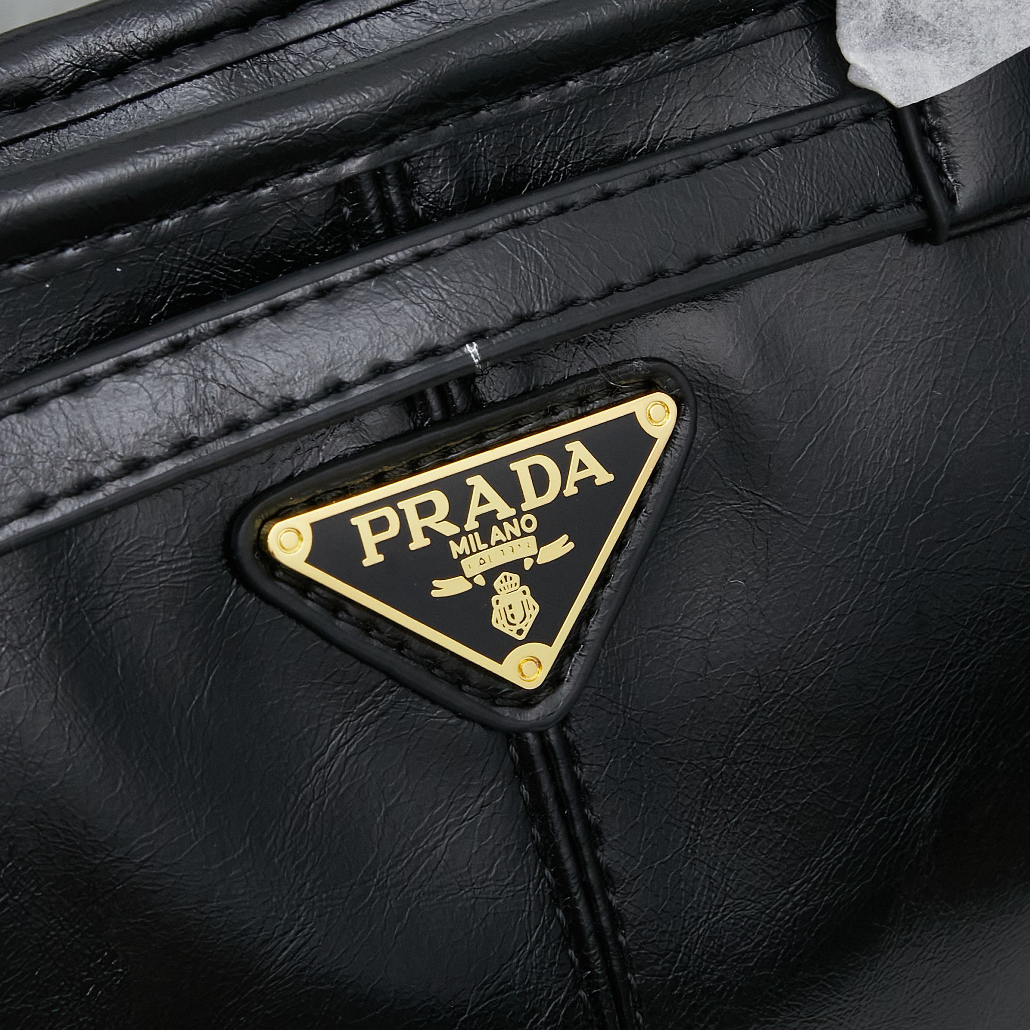 PRADA(プラダ)  肩掛け バッグ 黒 32x15x11cm