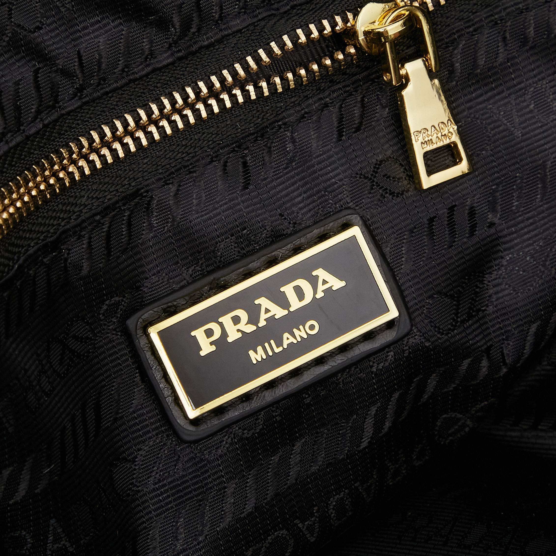 PRADA(プラダ)  肩掛け バッグ 黒 38x24x12cm