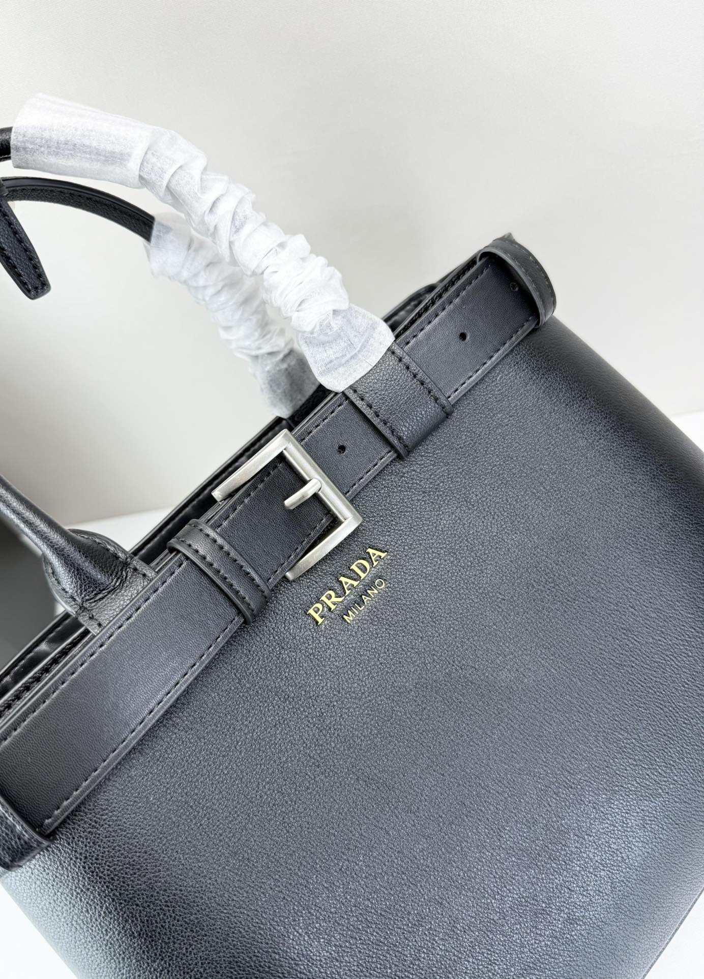 PRADA(プラダ)  新作 手提げ バッグ 33x23x11cm
