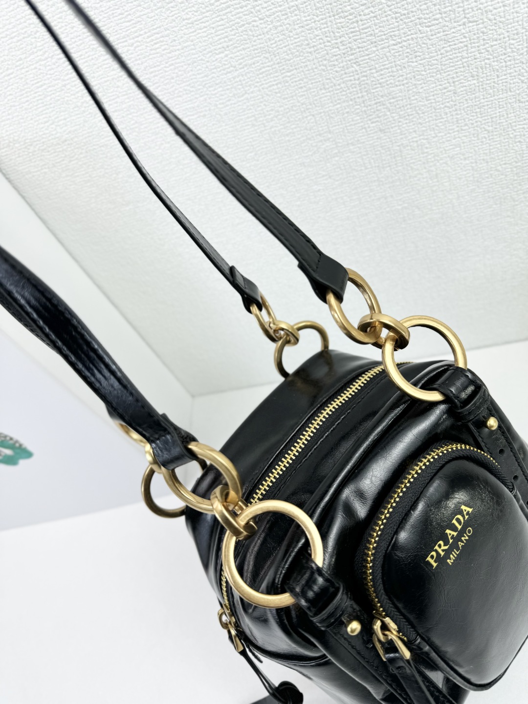 PRADA(プラダ)  肩掛け バッグ 15x15cm