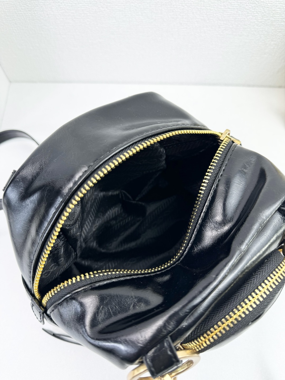 PRADA(プラダ)  肩掛け バッグ 15x15cm