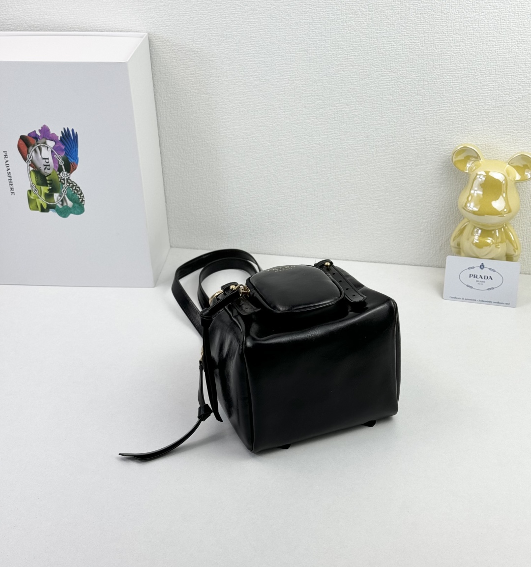 PRADA(プラダ)  肩掛け バッグ 15x15cm