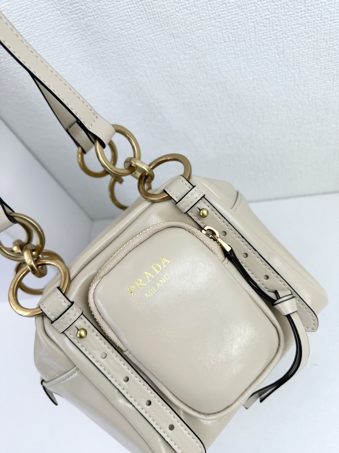 PRADA(プラダ)  肩掛け バッグ 15x15cm