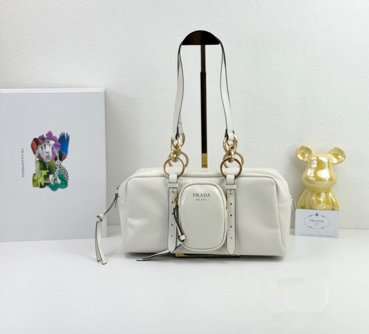 PRADA(プラダ)  肩掛け バッグ 30x14cm