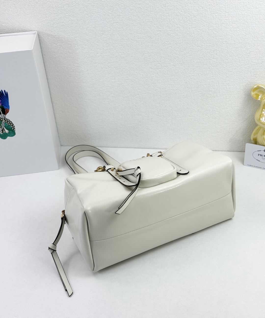 PRADA(プラダ)  肩掛け バッグ 30x14cm