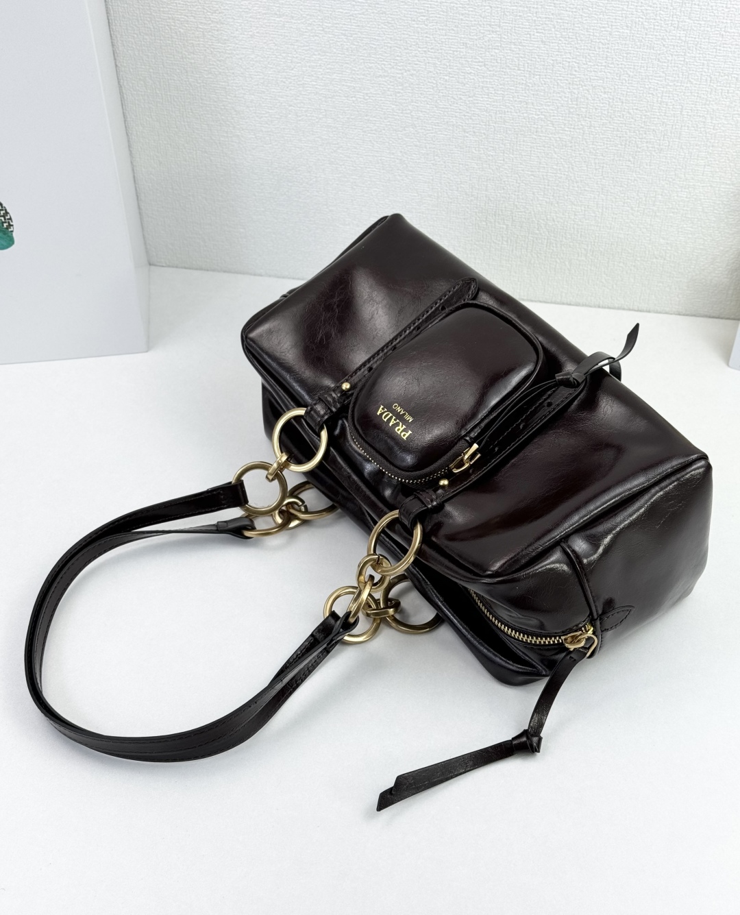 PRADA(プラダ)  肩掛け バッグ 30x14cm