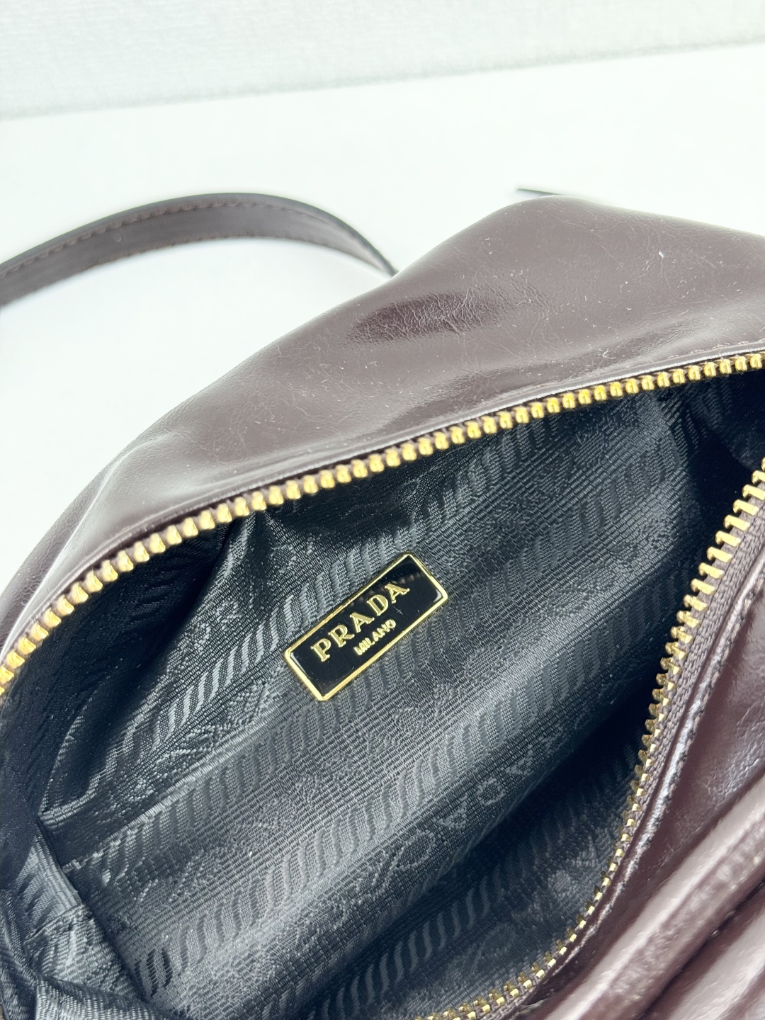 PRADA(プラダ)  肩掛け バッグ 15x15cm